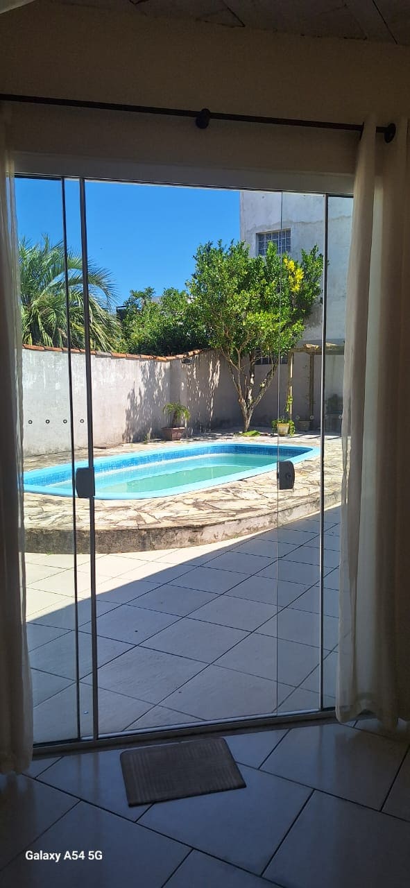 Casa na Rua Rafael Pinto Bandeira 