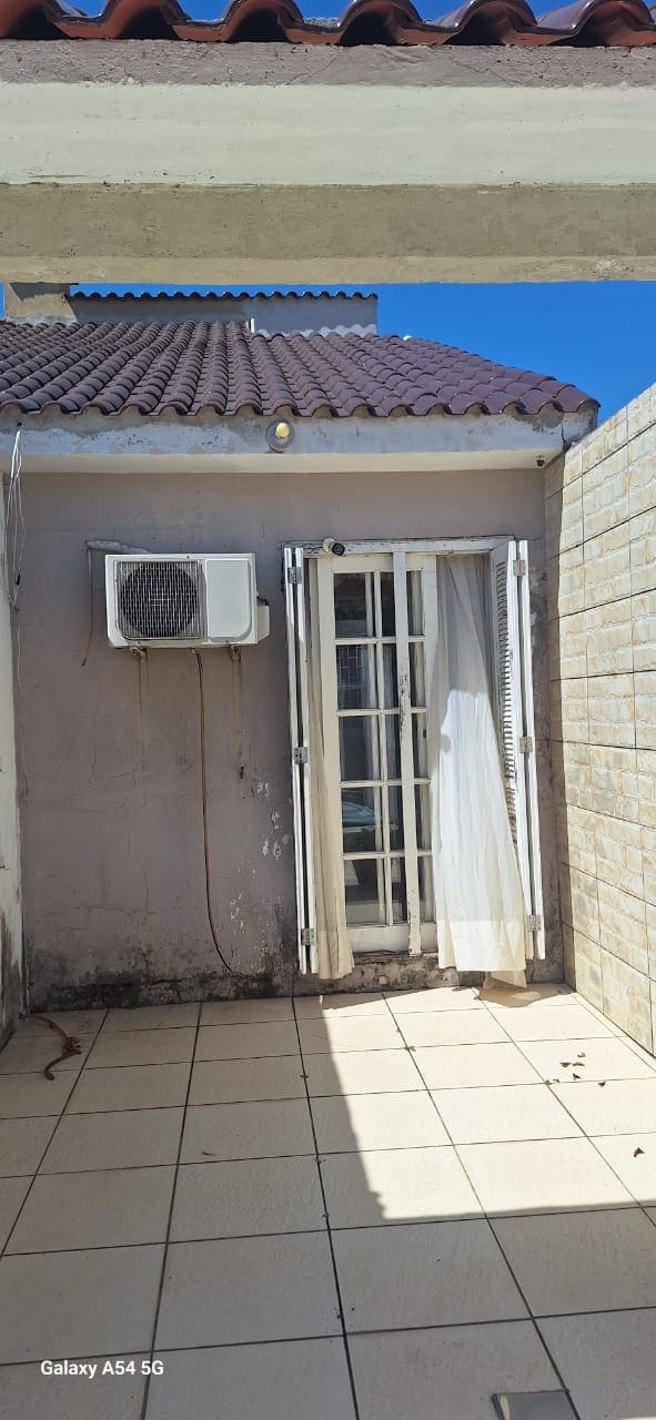 Casa na Rua Rafael Pinto Bandeira 