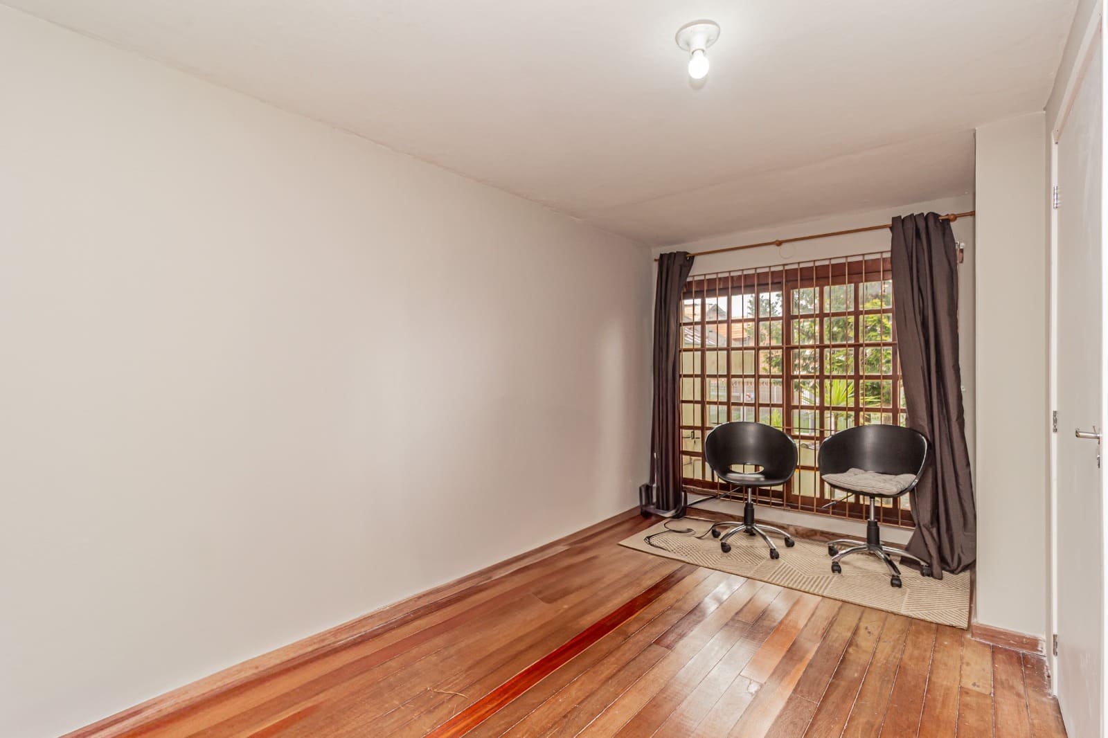 Excelente Casa na Baronesa 