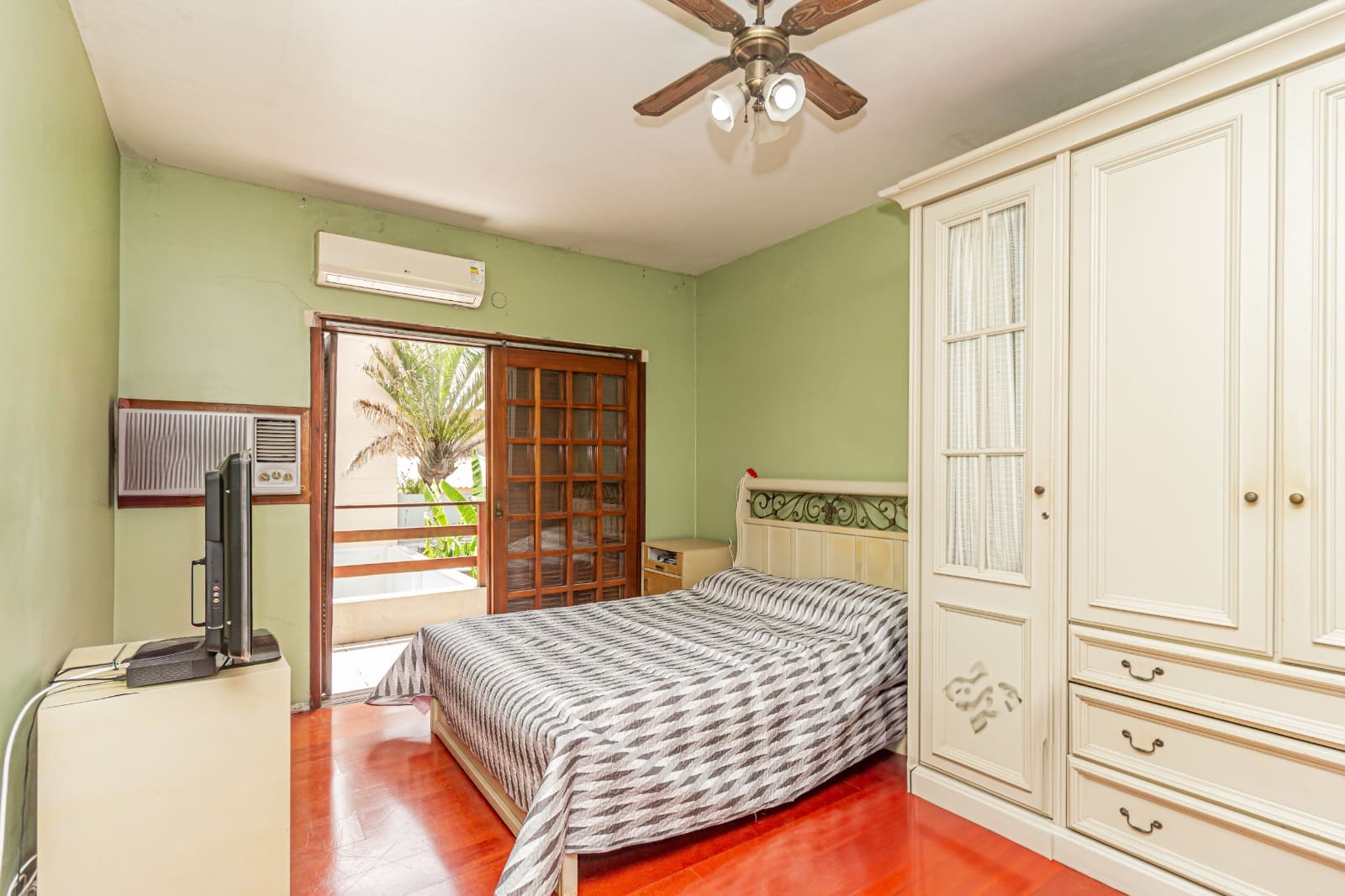 Excelente Casa na Baronesa 